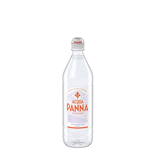 Acqua Panna 75 cl plastic water bottle pitch