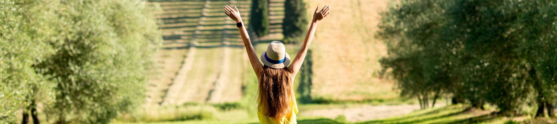Girl Having Experience in Tuscany Countryside Mobile