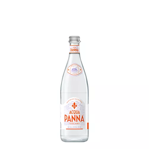 Acqua Panna 75 cl glass water bottle front