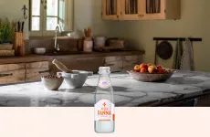 Acqua Panna 25 cl glass water bottle thumb