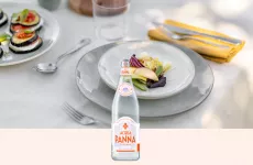 Acqua Panna 50 cl glass water bottle thumb