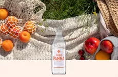 Acqua Panna 50 cl plastic water bottle thumb