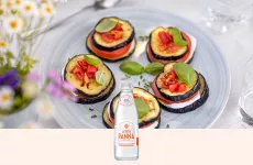 Acqua Panna Bottiglia di vetro 25 cl e pasto leggero Animazione