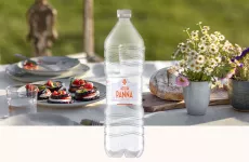 150 cl water plastic bottle thumb